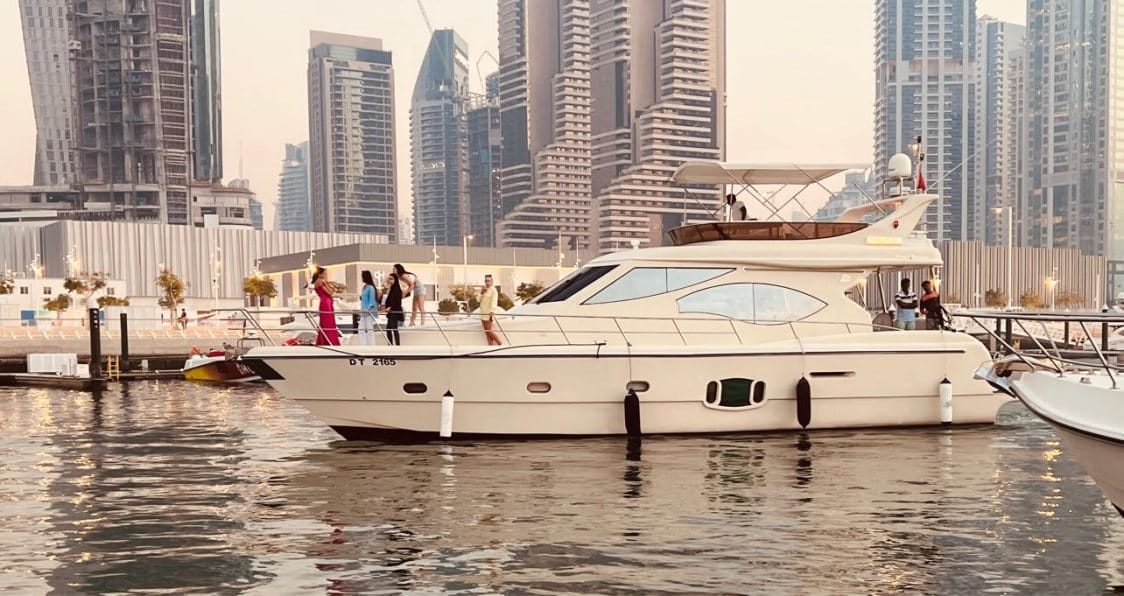 62 FT Yacht