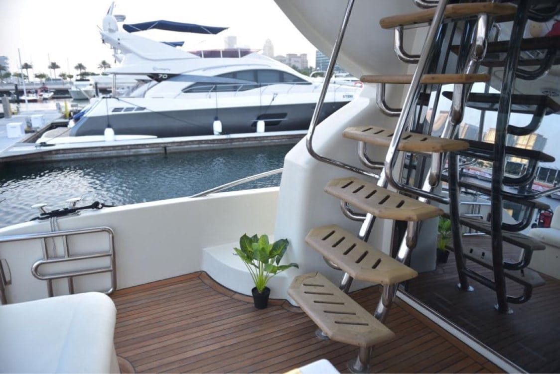 62 FT Yacht