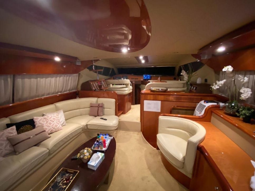 66-ft-yacht-up-to-25-people