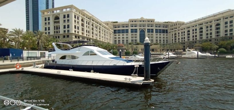 80-ft-yacht-up-to-32-people