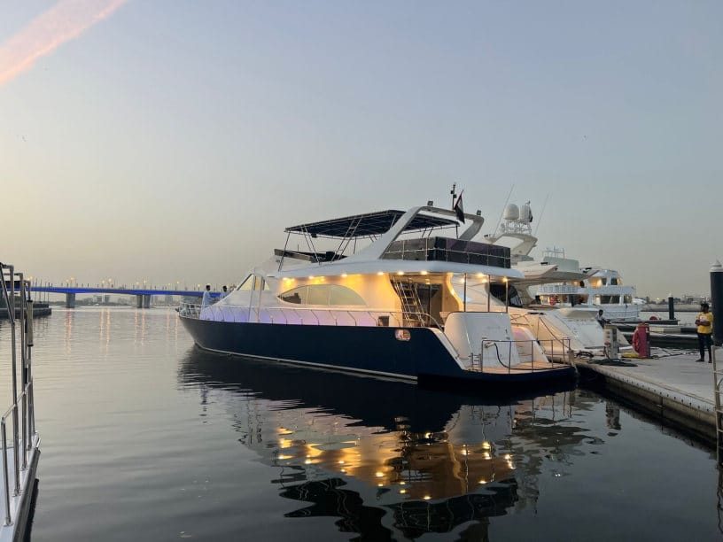 80-ft-yacht-up-to-32-people